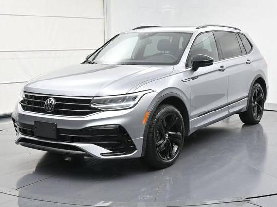 VOLKSWAGEN TIGUAN 4MOTION 2024 3VV8B7AX5RM136038 image